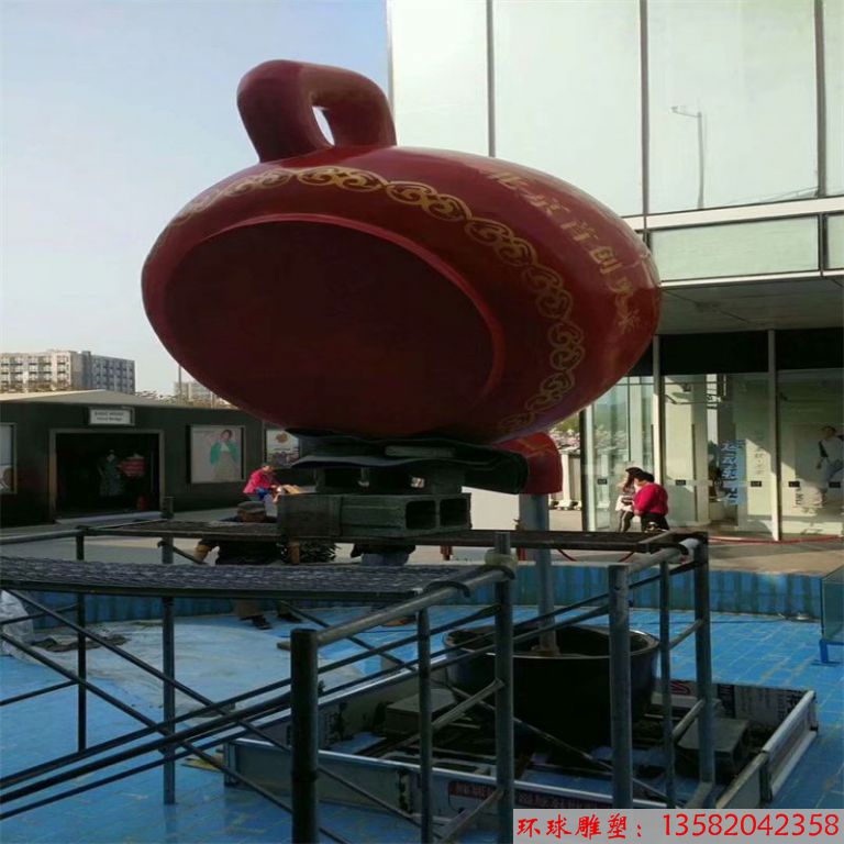 玻璃鋼流水壺雕塑，天壺雕塑2