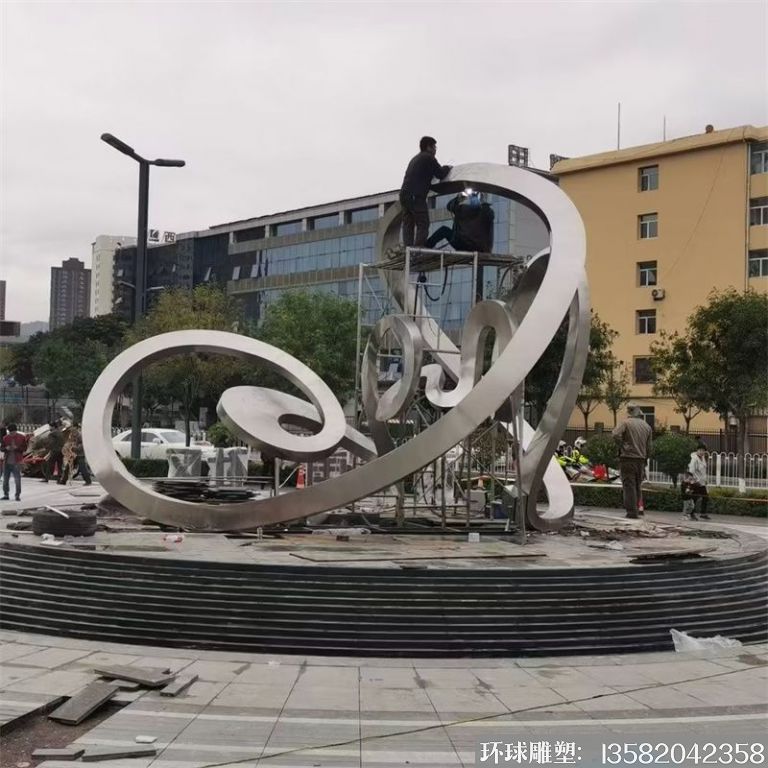 大型不銹鋼雕塑定制 不銹鋼拉絲雕塑3