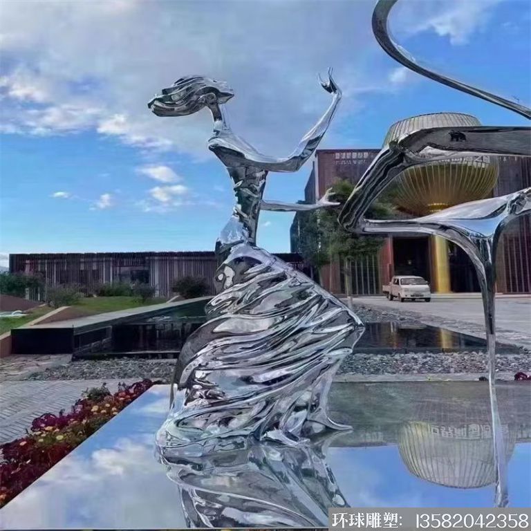 不銹鋼鑄造工藝彈琴人物雕塑 抽象女人彈琴雕塑