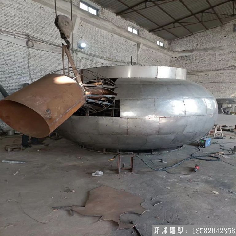 不銹鋼大茶壺景觀內(nèi)部結(jié)構(gòu) 出水口圖片